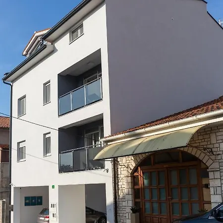 Apartament Silver *